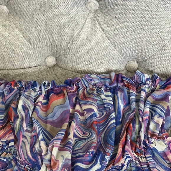 Ladies BlackBead Crop Top - Picture 2 of 6